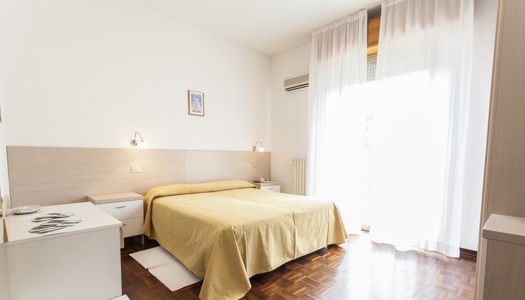 Hotel Rossini Tabiano Terme Exterior foto